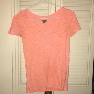 Peach short sleeve tee with front pocket